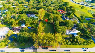 Rare opportunity to build a luxury custom estate in one of - photo 1