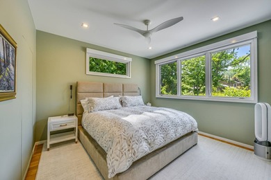 In the private Lion Head waterfront community, this chic - photo 16