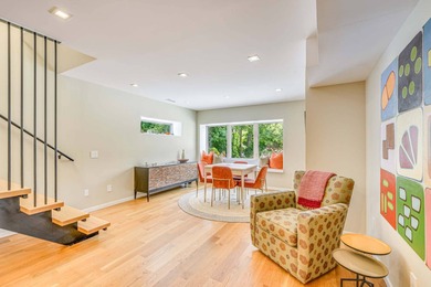 In the private Lion Head waterfront community, this chic - photo 20