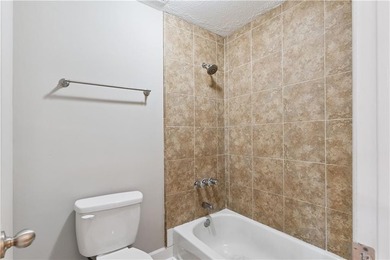 Top floor 3 Bedroom 2 Bath residence in a gated community is now - photo 23