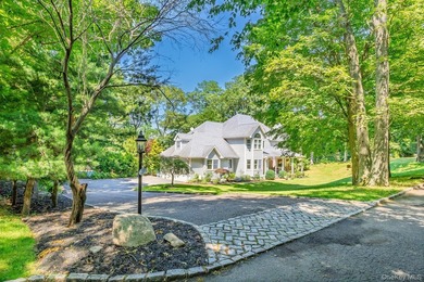 This 3,550 square foot Victorian home in Wading River, New York - photo 5