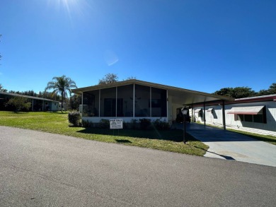 Lake Home For Sale in Astatula, Florida