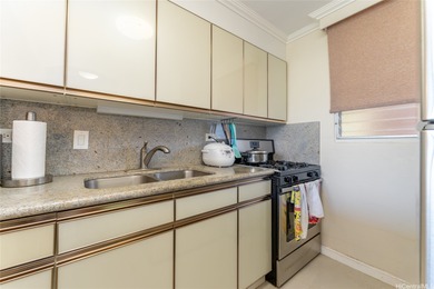 RENOVATED 2 bedroom, 1 bath, 1 parking condo in Salt Lake. The