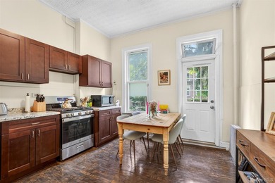 Exceptional Turnkey investment opportunity in the heart of - photo 4