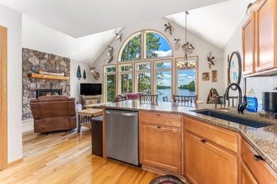 Immaculate Minocqua Chain home offering panoramic views of - photo 10