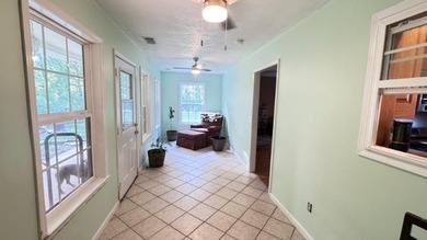Country living at its finest with all the amenities you could - photo 21