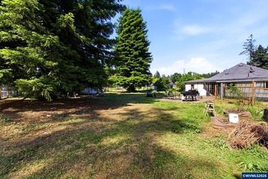 At sales price, NEW ROOF WILL BE INSTALLED PLUS $9000 IN CLOSING - photo 31