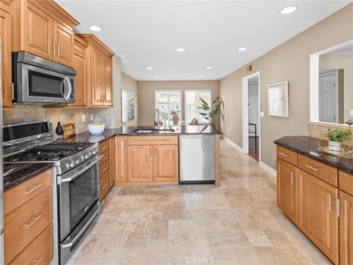 Greenbelt Patio - Updated Kitchen + Baths - 4-Bedroom Huntington - photo 5