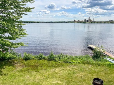 Discover a rare and well-established waterfront vacation rental - photo 8