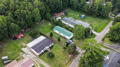 Located inside the Georgetown city limits, this 3-bedroom - photo 2