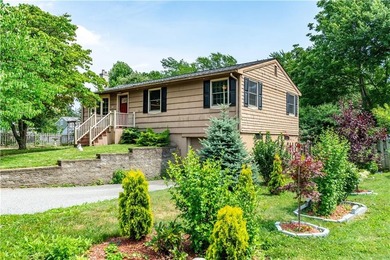A special waterfront opportunity at 41 Mount View Avenue! This - photo 10