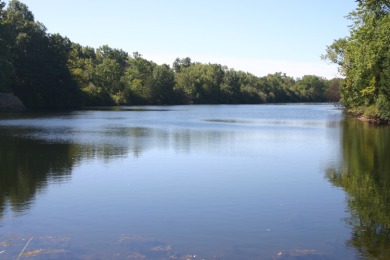 (private lake, pond, creek) Acreage For Sale in Morris Illinois