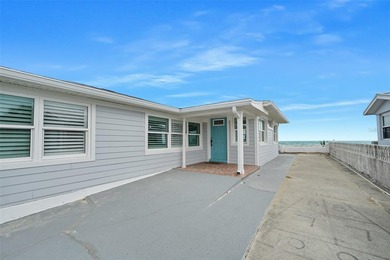 Absolutely charming direct oceanfront home perched on a high - photo 5