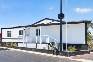 Welcome to this 4-bedroom, 2-bathroom manufactured home situated - photo 3