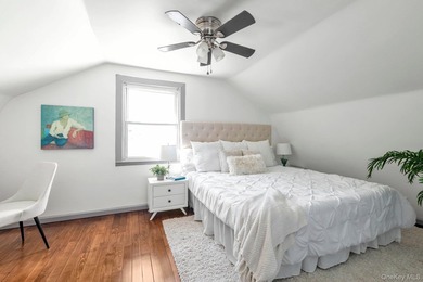 Fully Renovated 5 Bedroom Home In Freeport For $729,000. A Very - photo 13