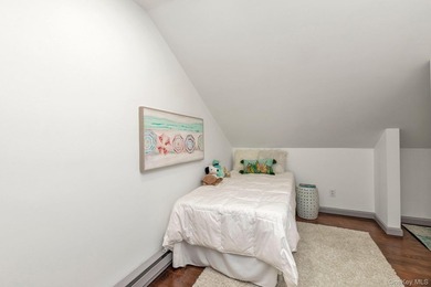 Fully Renovated 5 Bedroom Home In Freeport For $729,000. A Very - photo 14
