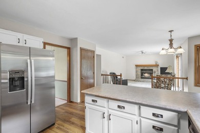 Spacious and thoughtfully designed 2-story home offering a - photo 15