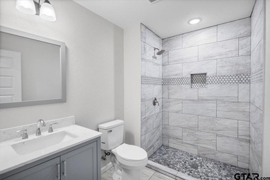 Welcome to this well-maintained 3 bedroom, 2 bath home located - photo 22