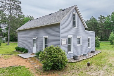 Enjoy the perfect setup for lake living! You can reside in the - photo 2