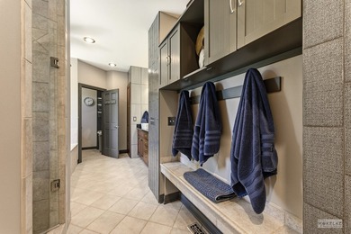 Perfectly positioned on a private 2 acre riverfront cul-de-sac - photo 38