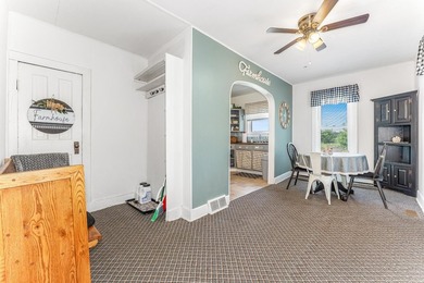 Enjoy the perfect setup for lake living! You can reside in the - photo 9