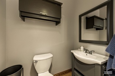 Perfectly positioned on a private 2 acre riverfront cul-de-sac - photo 41