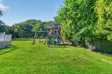Welcome to this beautifully maintained Post-Modern ranch - photo 2