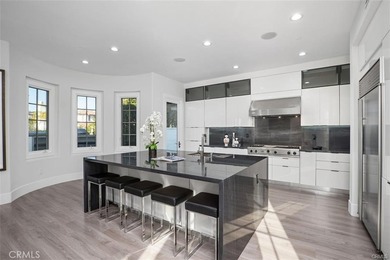 BEAUTIFULLY FURNISHED AND REMODELED HOME WITH BREATHTAKING OCEAN - photo 14