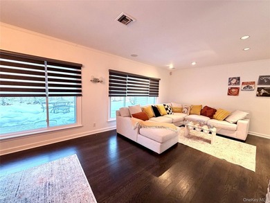 Welcome to this beautifully updated and spacious 5-bedroom, 3 - photo 15