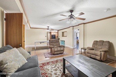 Coastal living meets spacious luxury in this 6-bedroom, 4-bath - photo 18