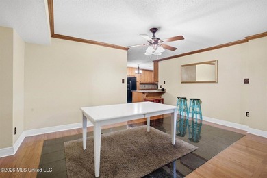 Coastal living meets spacious luxury in this 6-bedroom, 4-bath - photo 19