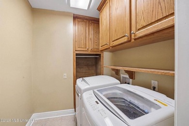 Coastal living meets spacious luxury in this 6-bedroom, 4-bath - photo 26