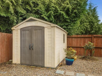 Charming newer home in such a convenient location! Close to the - photo 27