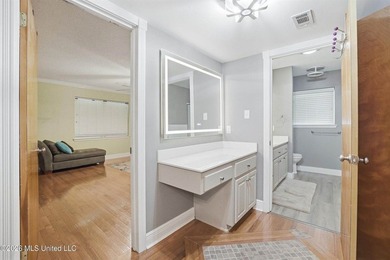 Coastal living meets spacious luxury in this 6-bedroom, 4-bath - photo 28