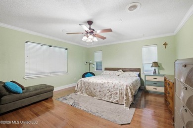 Coastal living meets spacious luxury in this 6-bedroom, 4-bath - photo 32