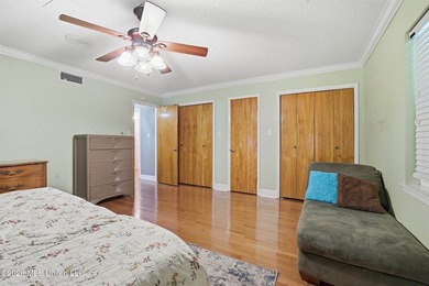 Coastal living meets spacious luxury in this 6-bedroom, 4-bath - photo 33
