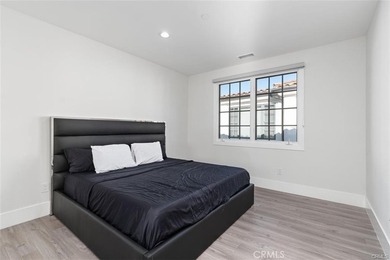 BEAUTIFULLY FURNISHED AND REMODELED HOME WITH BREATHTAKING OCEAN - photo 38