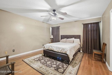 Coastal living meets spacious luxury in this 6-bedroom, 4-bath - photo 49