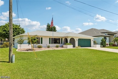 Very well maintained 3-bedroom, 2-bath home with direct Gulf - photo 3