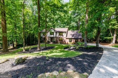 Lake Home For Sale in Peachtree City, Georgia