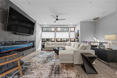 Seven years young and still turning heads, this modern townhome - photo 11