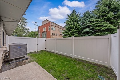 Seven years young and still turning heads, this modern townhome - photo 17