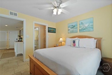 Upscale 3 bedroom 2 bath condo only steps to Tybee's beautiful