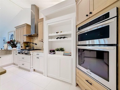 Welcome to PARADISE in the highly sought-after Island Way - photo 8