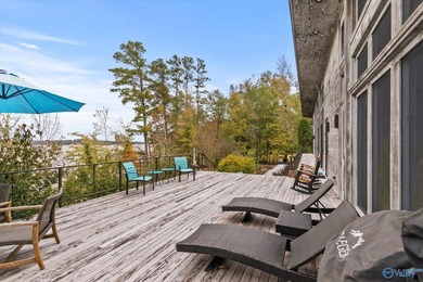 Amazing architect-designed waterfront home w/ 2 slip boathouse - photo 2