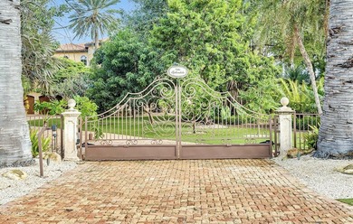 Welcome to Villa Splendida in exclusive Duck Key, Florida. This - photo 3