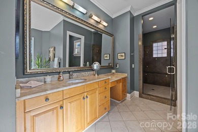 BEST VALUED WATERFRONT HOME IN THE POINT! With casual luxury, a - photo 16