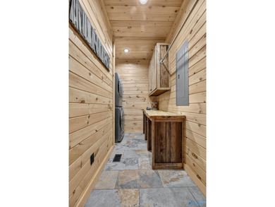 Welcome to lakefront living at its finest on beautiful Neely - photo 21
