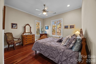 BEST VALUED WATERFRONT HOME IN THE POINT! With casual luxury, a - photo 24