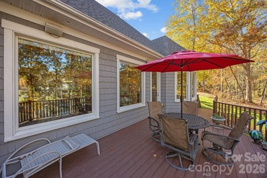 BEST VALUED WATERFRONT HOME IN THE POINT! With casual luxury, a - photo 34